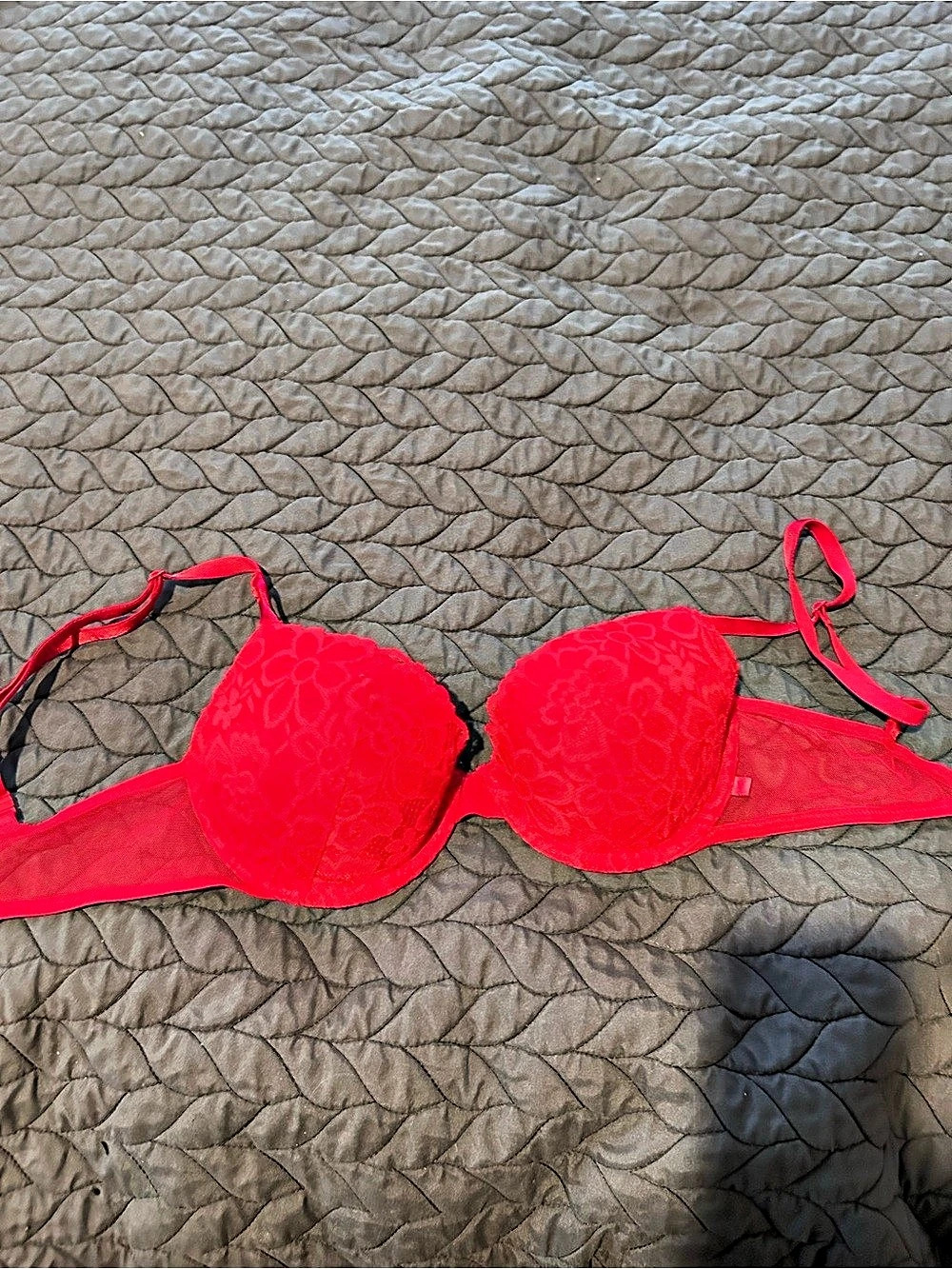 Floral Lace Bra in Red